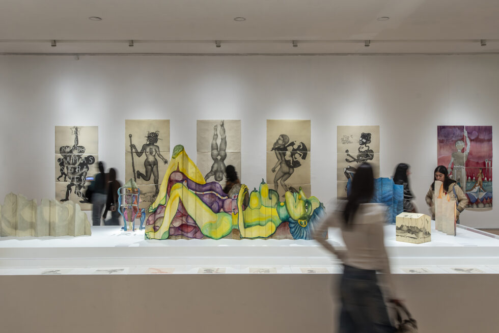 Sandra Vásquez de la Horra, Los volcanes despiertos, 10.04. — 28.07.25, Sala 3, Nivel 1. Foto: © Santiago Ortí / Museo de Arte Latinoamericano de Buenos Aires Malba