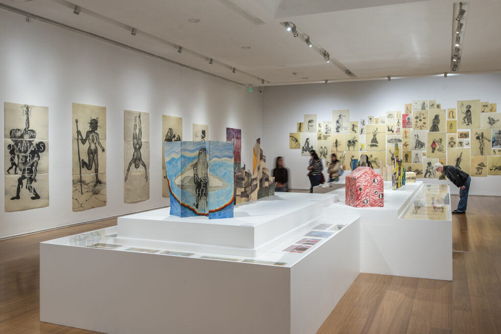 Sandra Vásquez de la Horra, Los volcanes despiertos, 10.04. — 28.07.25, Sala 3, Nivel 1. Foto: © Santiago Ortí / Museo de Arte Latinoamericano de Buenos Aires Malba