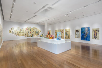Sandra Vásquez de la Horra, Los volcanes despiertos, 10.04. — 28.07.25, Sala 3, Nivel 1. Foto: © Santiago Ortí / Museo de Arte Latinoamericano de Buenos Aires Malba