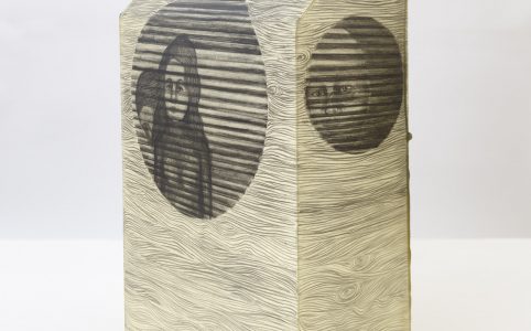 Persiana Americana. Sculpture on Paper, 2017, 47,5 x 28,3 x 13,5 cm